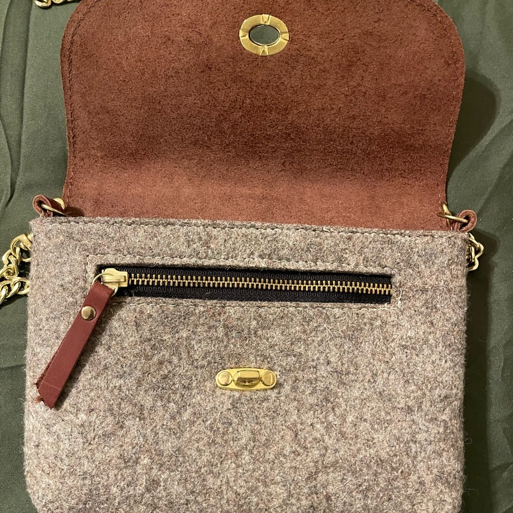Sword‎ & Plough crossbody bag - Picture 3 of 4